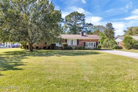113 W Bedford Rd, Wilmington, NC 28411