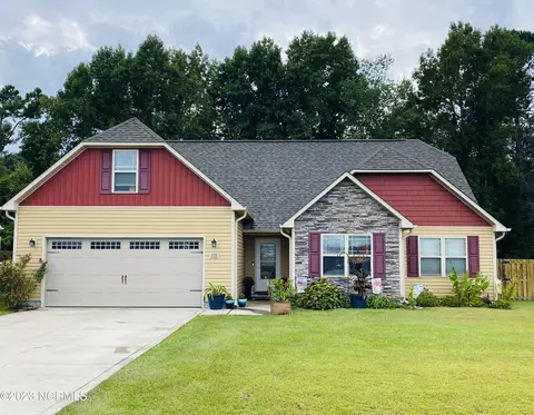 103 Bridgeport Dr, Sneads Ferry, NC 28460