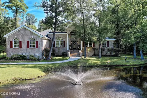 2519 High Valley Ct NE, Bolivia, NC 28422