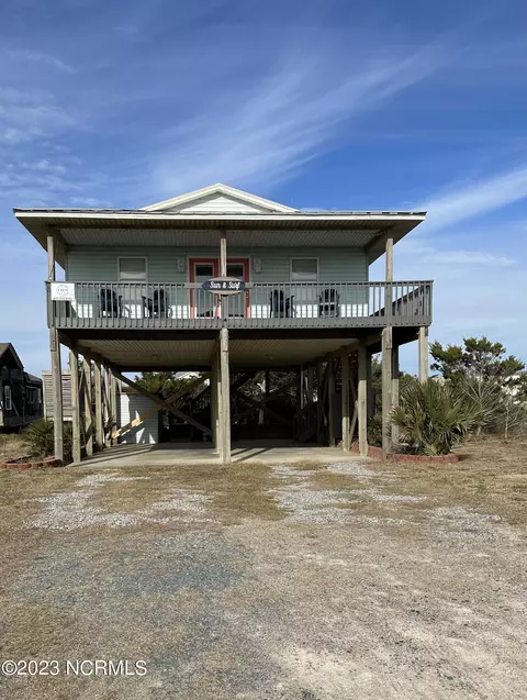 4908 E Beach Dr, Oak Island, NC 28465