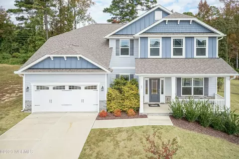 1001 Manhatten Ct, Richlands, NC 28574