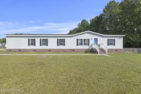 111 Myrtle Grove Rd, New Bern, NC 28562