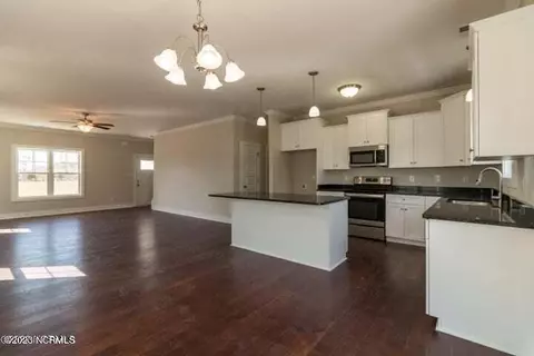 208 Baker Rd, Hubert, NC 28539 photo 4