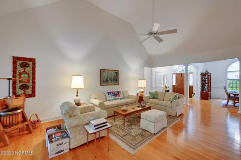 102 Saint Johns Ct, Chocowinity, NC 27817 photo 13