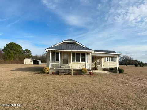 268 Sand Ridge Rd, Beulaville, NC 28518