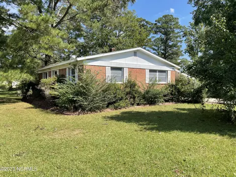 614 Lee Dr, Havelock, NC 28532