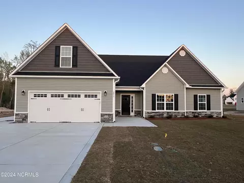 2017 Tarpon Trl, New Bern, NC 28562