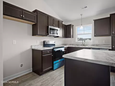 800 E Warner Ct, Hubert, NC 28539 photo 17