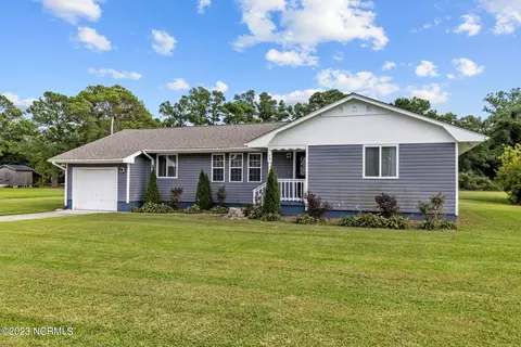 133 Moore Ln, Marshallberg, NC 28553