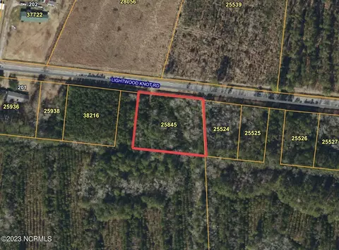 25 Lightwood Knot Rd, Deep Run, NC 28525