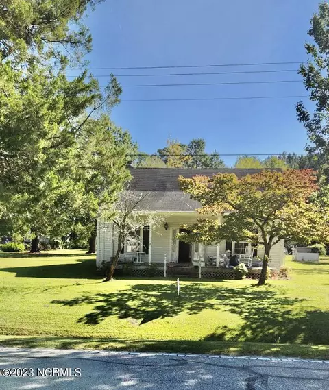 2776 Haynes Lennon Hwy, Chadbourn, NC 28431