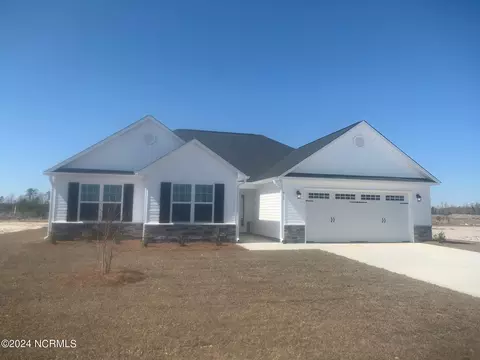 919 Uplands Ln, Jacksonville, NC 28546