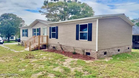 5167 Golden Eagle Dr SW, Shallotte, NC 28470