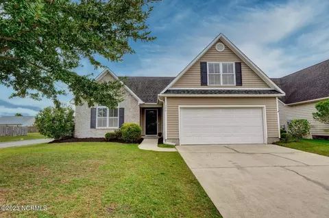 354 Putnam Dr, Wilmington, NC 28411