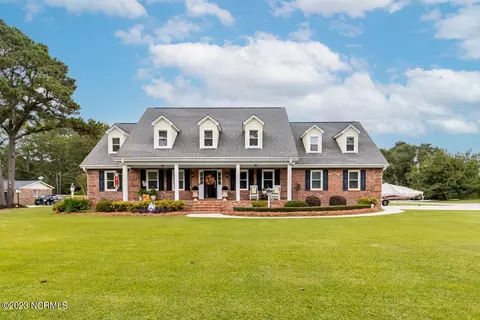 196 Huffmantown Rd, Richlands, NC 28574