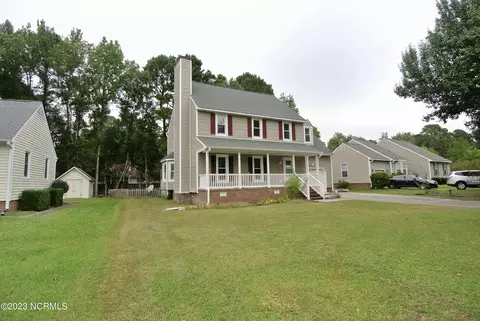 1702 Candlewood Ln, New Bern, NC 28562