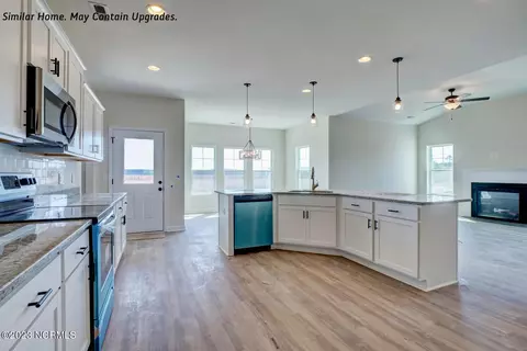 845 Cooke Dr, Hubert, NC 28539 photo 5