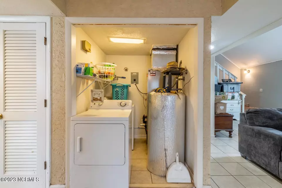 220 W Saltwood Pl, Jacksonville, NC 28540 photo 8