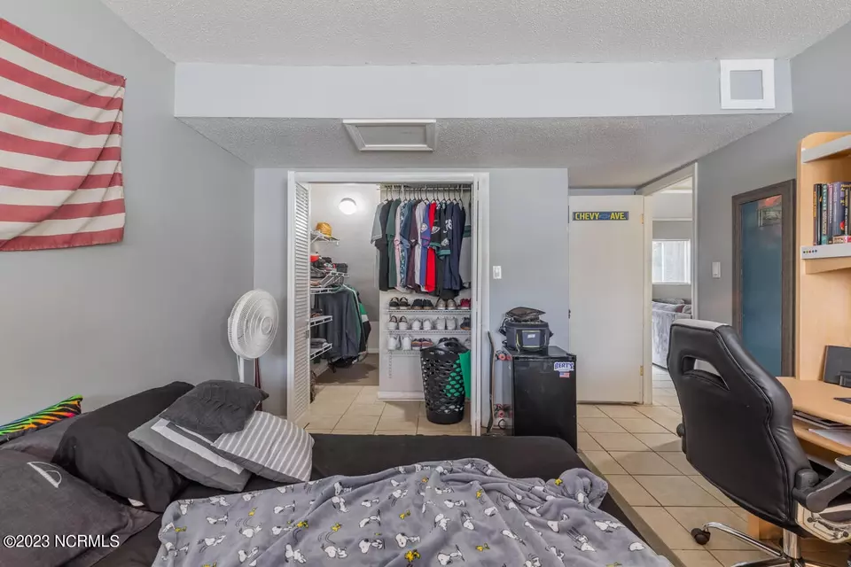  220 W Saltwood Pl, Jacksonville, NC 28540 photo 18