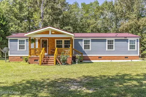 115 Phedora Spur, Burgaw, NC 28425
