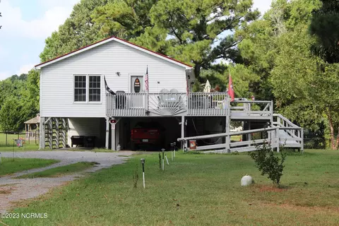 147 Tuscarora Trl, Hertford, NC 27944