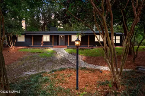 1102 E 14th St, Greenville, NC 27858