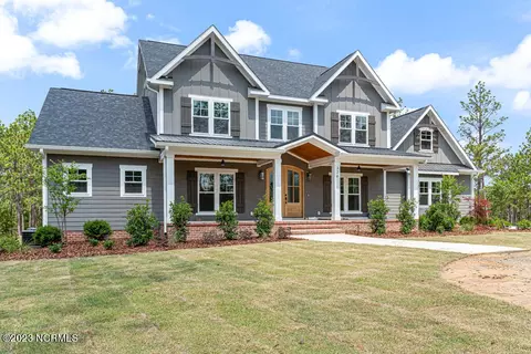 320 Rembrandt Ln, Pinehurst, NC 28374