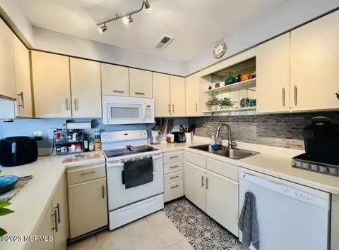 402 Angler Way #402, Kitty Hawk, NC 27949 photo 19