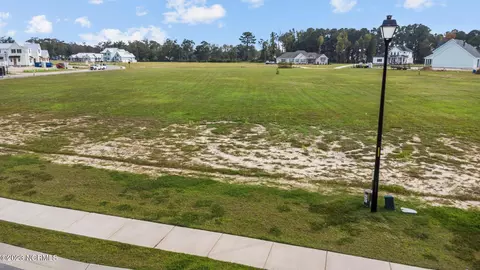 43 Dragonfly Ln, Hampstead, NC 28443