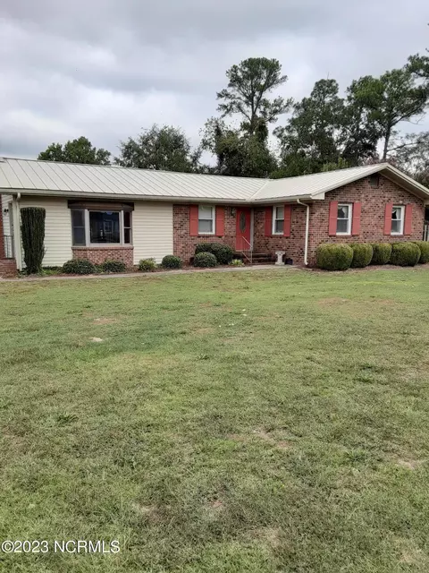401 Southwood Dr, Goldsboro, NC 27530