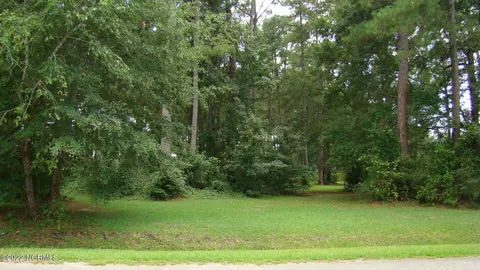 385 Auburn Ln NW, Calabash, NC 28467