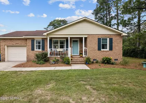 820 Wildlife Rd, New Bern, NC 28560