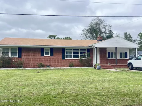 31 Sophia Dr, Jacksonville, NC 28540