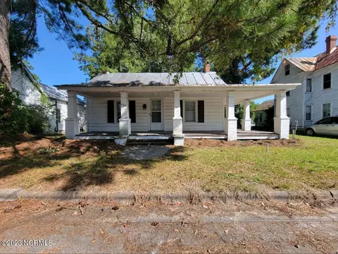 608 Pennsylvania Ave, Hertford, NC 27944