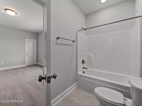 Bath - 206 Coastline Cir, Cedar Point, NC 28584 photo 5 of 6