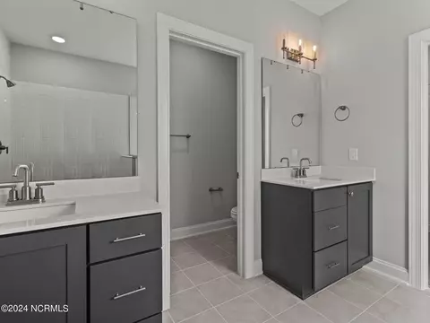 Bath - 206 Coastline Cir, Cedar Point, NC 28584 photo 2 of 6