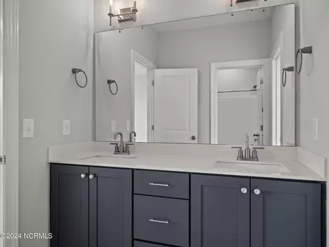 Bath - 206 Coastline Cir, Cedar Point, NC 28584 photo 4 of 6