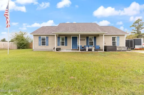 106 Killis Blvd, Richlands, NC 28574