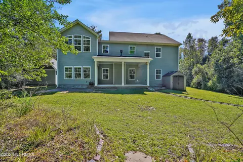203 Chuckanut Dr NE, Hampstead, NC 28443 photo 8