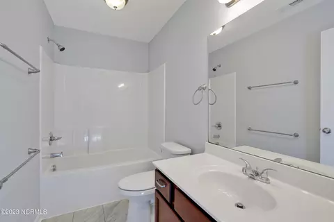 203 Chuckanut Dr NE, Hampstead, NC 28443 photo 5