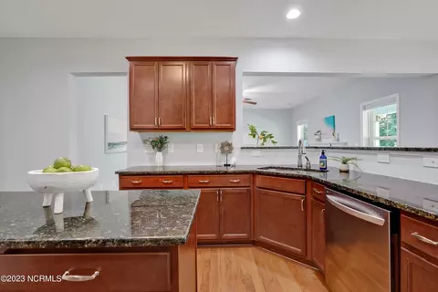 203 Chuckanut Dr NE, Hampstead, NC 28443 photo 19