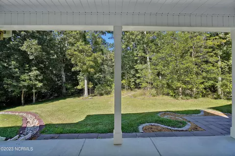 203 Chuckanut Dr NE, Hampstead, NC 28443 photo 7
