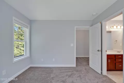 203 Chuckanut Dr NE, Hampstead, NC 28443 photo 29