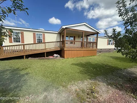 1514 Savannah Heights Dr, Kinston, NC 28501