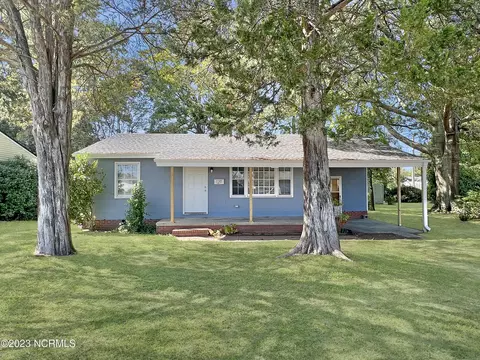 127 Jackson St, Edenton, NC 27932