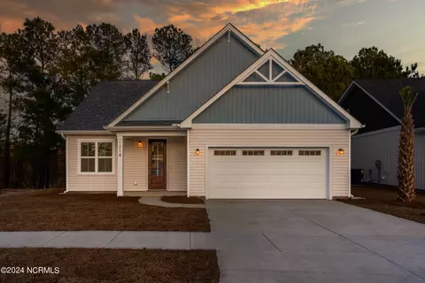 1214 Kerr Lake Dr, Leland, NC 28451