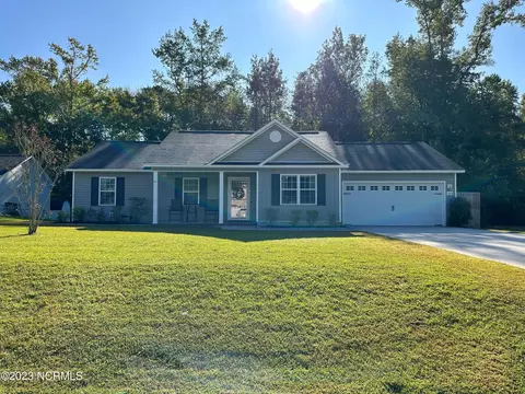 320 Reid Ct N, Jacksonville, NC 28540