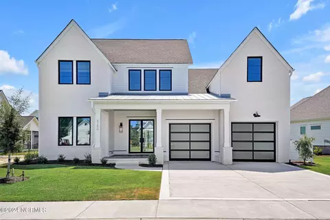 8286 Winding Creek Cir, Wilmington, NC 28411