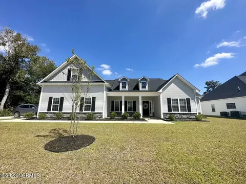 549 White Shoal Way, Sneads Ferry, NC 28460