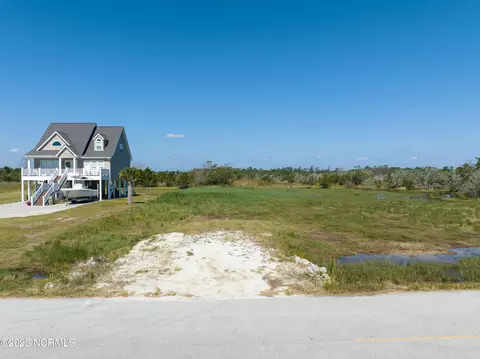 296 Waterway Dr, Sneads Ferry, NC 28460